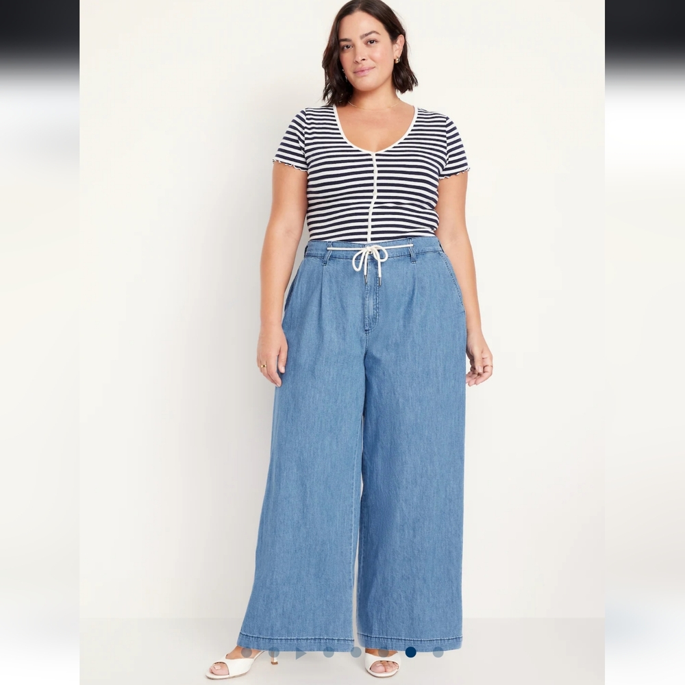 Old Navy High-Waisted Super Wide-Leg Drapey Jeans